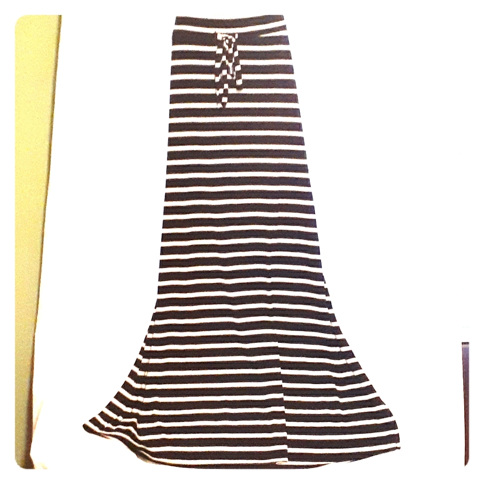 Maxi skirt